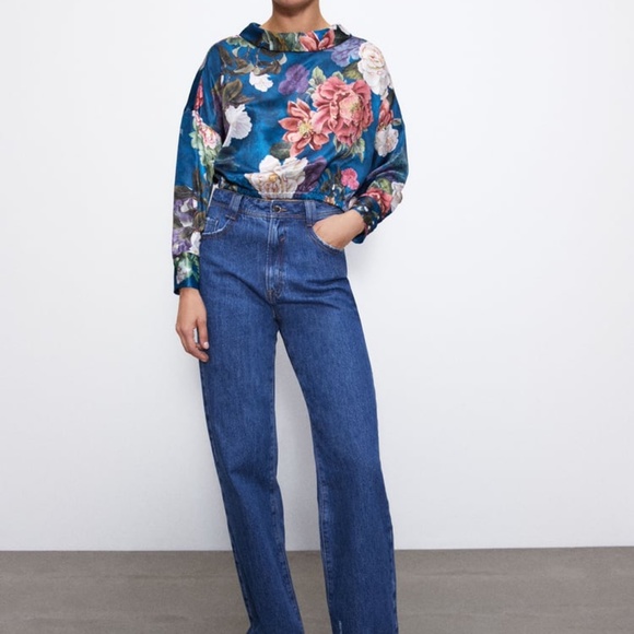 ZARA CROPPED PRINT BLOUSE SMALL - Picture 4 of 7
